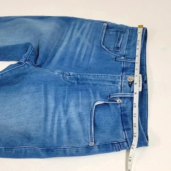 Good American Good Waist Step Hem Skinny Jeans Size 15 GWSH367T - Picture 8 of 14